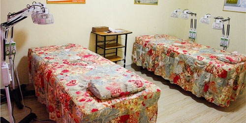 理疗店日入4000的绝密策略！