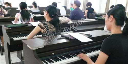 钢琴培训班宣传案例 吸引6500名新顾客主动进店