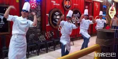 餐厅经营模式，这家奇葩餐厅“无餐具”！