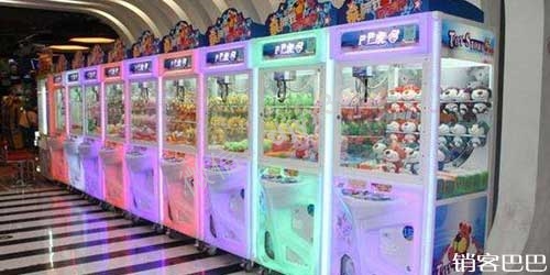 抓娃娃机生意好做吗，30元没抓到“免费送给你”的另类玩法！