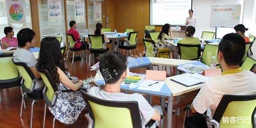 创业培训机构，玩企业众筹融资，再招聘学生的商业模式！