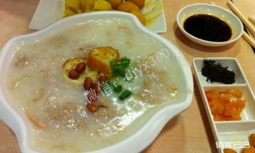 粥店的做生意技巧，一碗粥卖188元，不亏钱反而生意红火