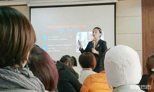美容培训公司案例，如何通过高价值课程引流，现场成交2万元课程