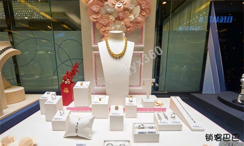 珠宝店营销案例，如何通过借鸡生蛋的商业模式，3年在全国开了500家店