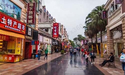 整合营销策划案例，如何整合步行街300个商家，每年赚取被收入15万