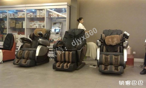 卖按摩椅的销售技巧，为4S店免费提供按摩椅，利用美女销售年入500万