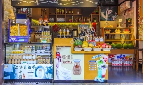 冷饮店营销案例，如何用亏本策略锁定客户，后端盈利的模式