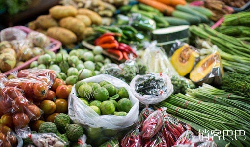 年利润18万的蔬菜店，最终逃不过倒闭的魔咒，死铺究竟是谁造成的